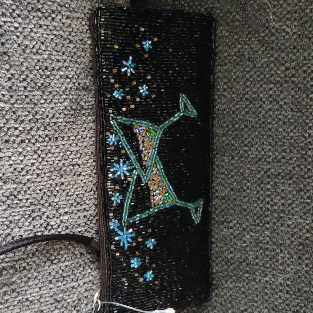 Liz Claiborne nwt beaded wristlet